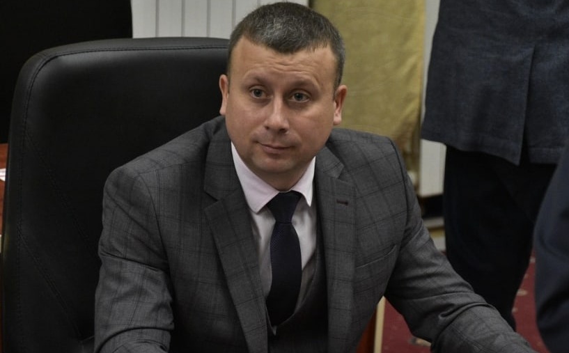 Саратовский экс-замминистра спорта Абрашин останется под арестом до конца апреля